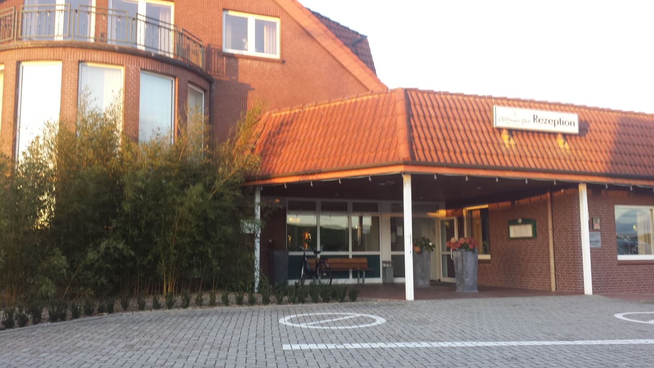 Außenansicht Hotel Ostfriesen Hof