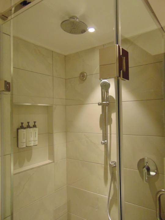 Zimmer Crowne Plaza Nairobi Airport