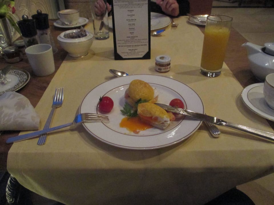 Ei Benedict Emirates Palace Mandarin Oriental