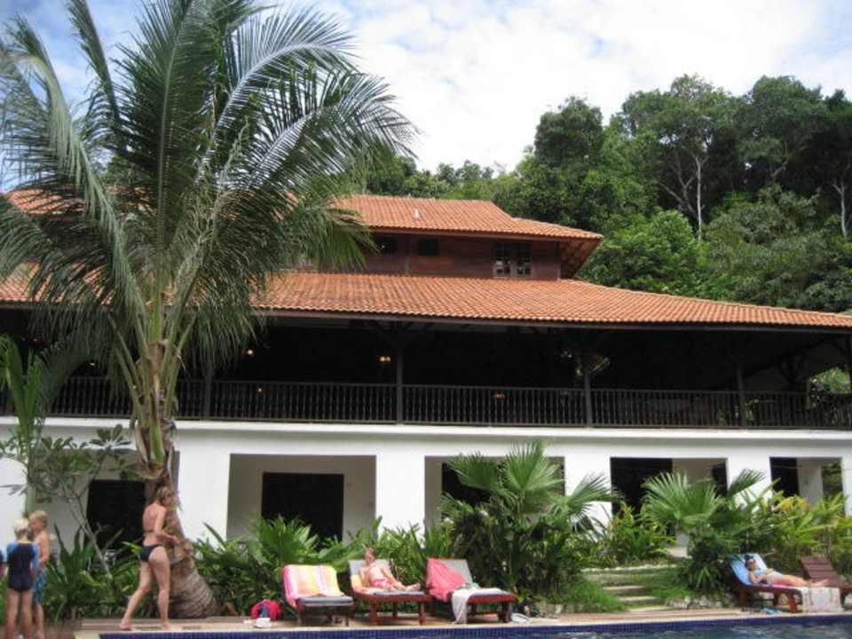 Restaurant - East Wing D'coconut Island Resort