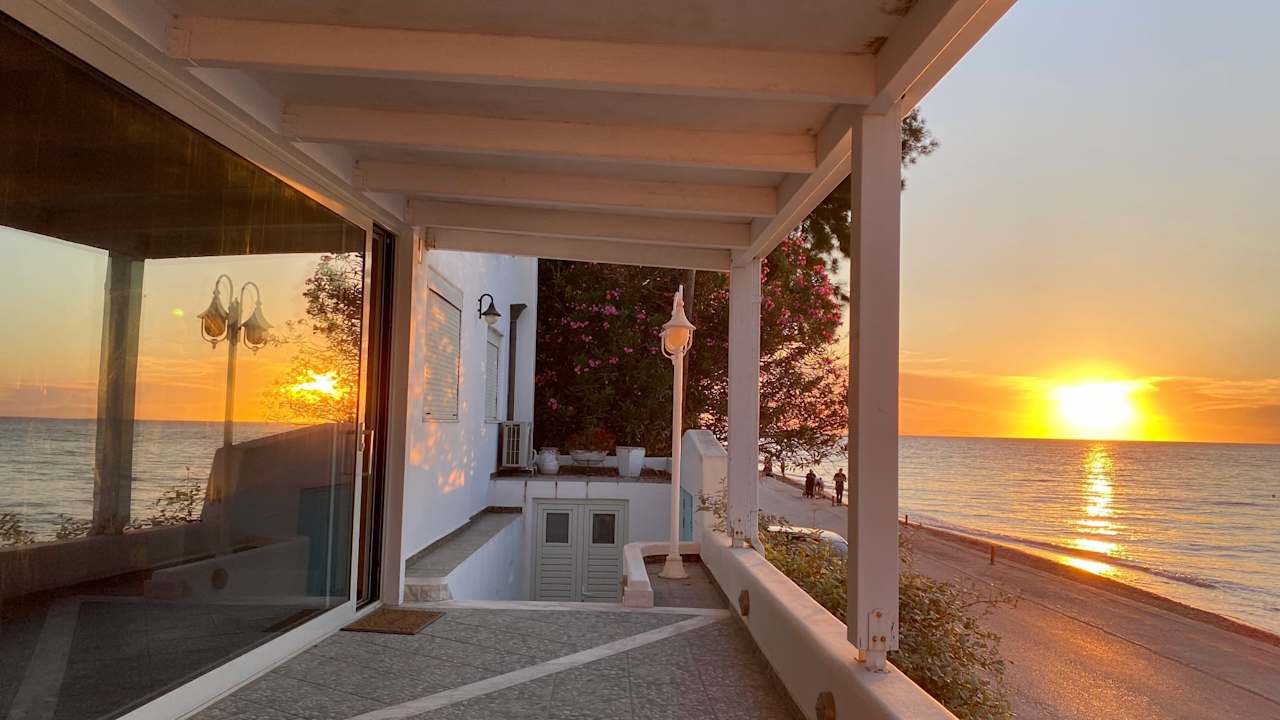 Außenansicht Patras Luxury Seaside House