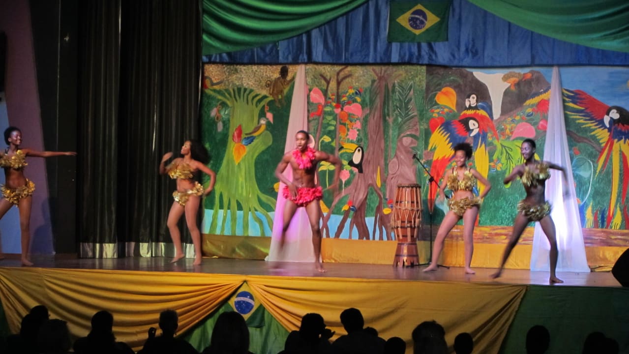 Amazonas-Show Hotel Riu Touareg