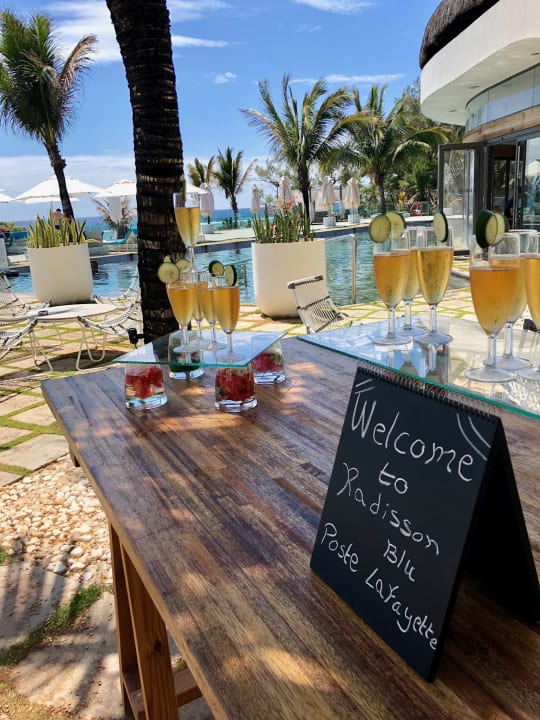 Pool Radisson Blu Poste Lafayette Resort & Spa - Adults only