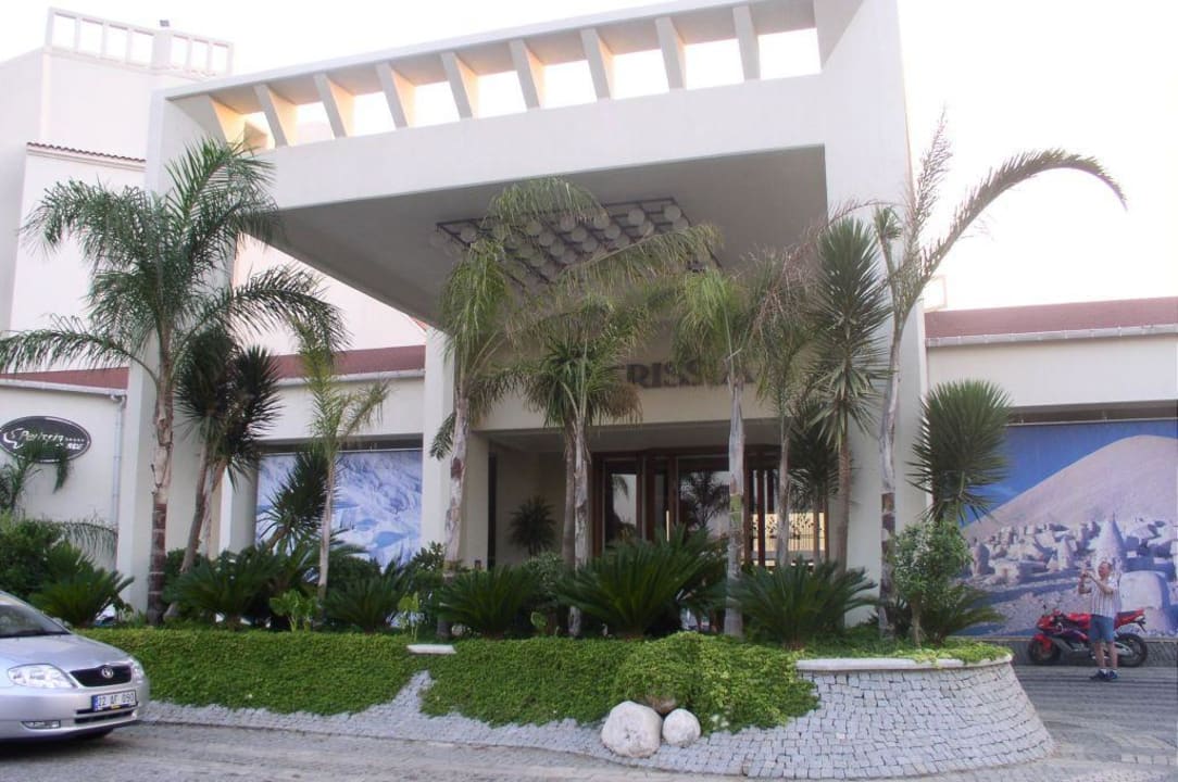 Hoteleingang PALOMA Perissia