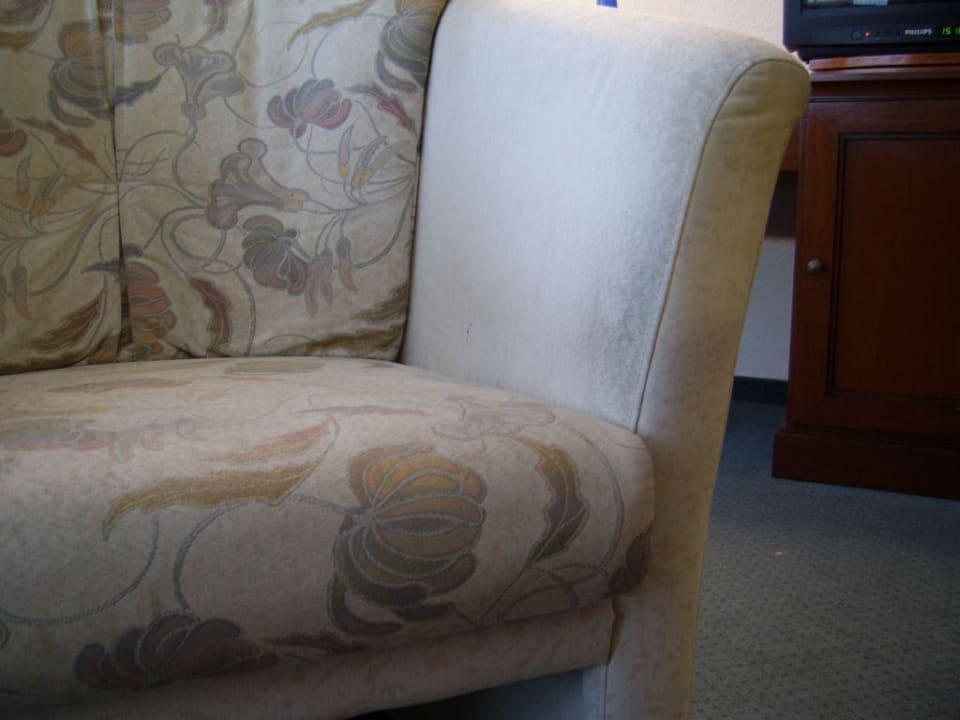 Die Polster sahen alle "speckig" aus. SEETELHOTEL Ostseeresidenz Bansin