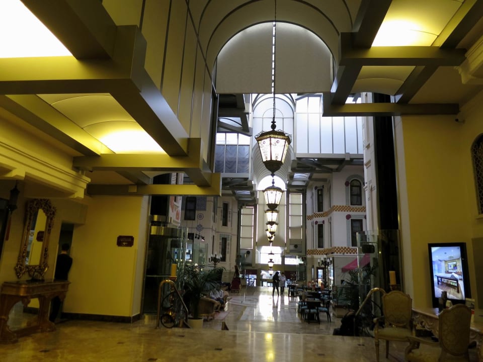 Eingangsbereich Crowne Plaza Istanbul - Old City by IH