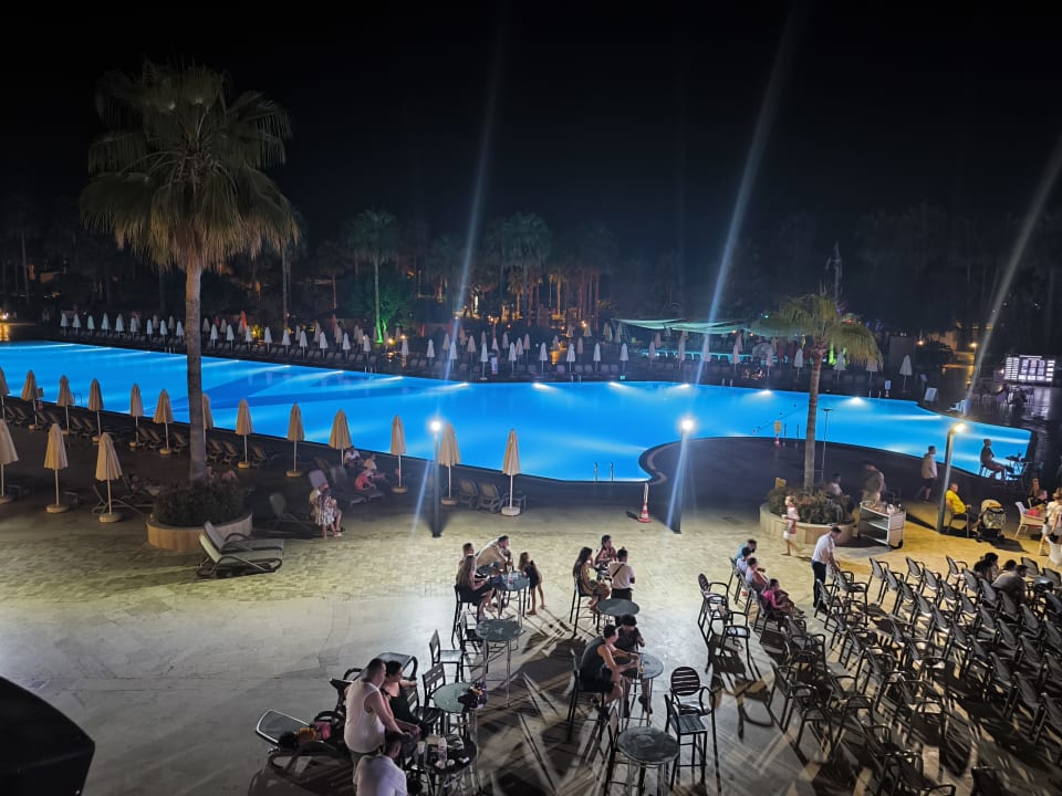 Pool VONRESORT Golden Coast