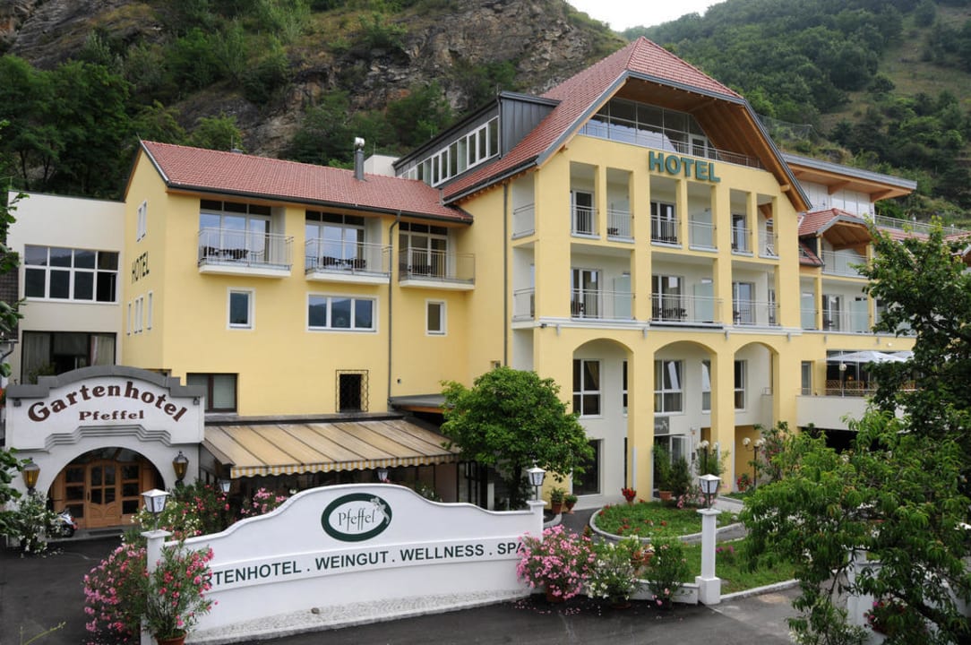 Außenansicht des Hotels Gartenhotel Pfeffel