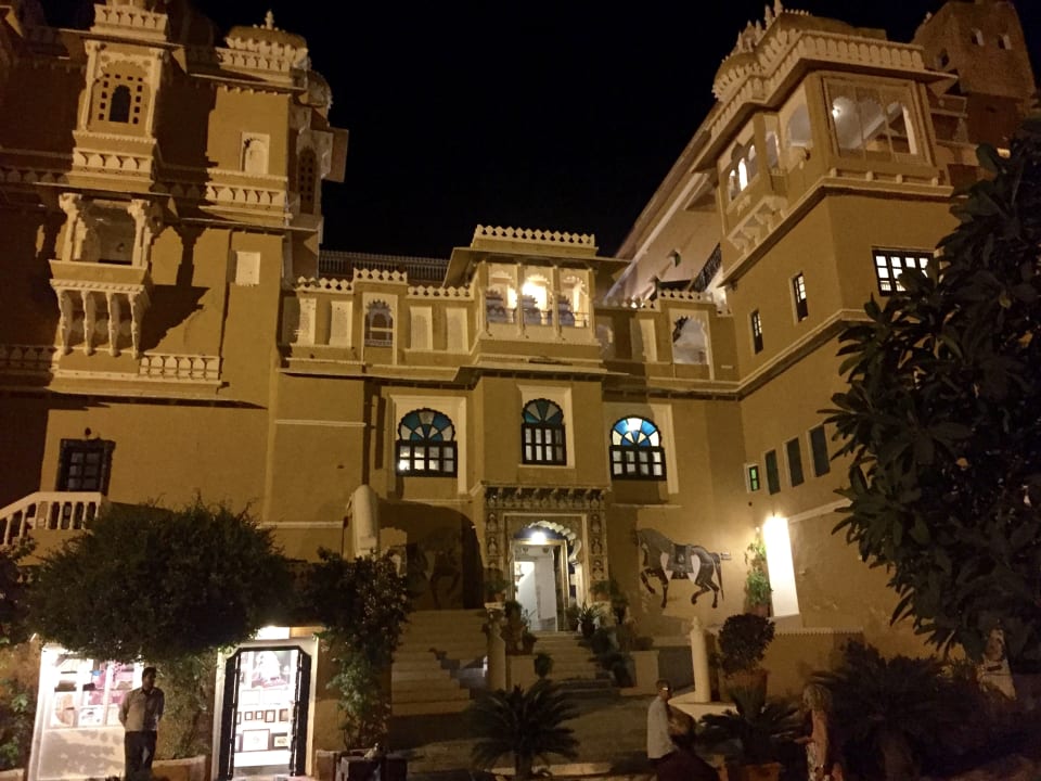 Außenansicht Hotel Deogarh Mahal