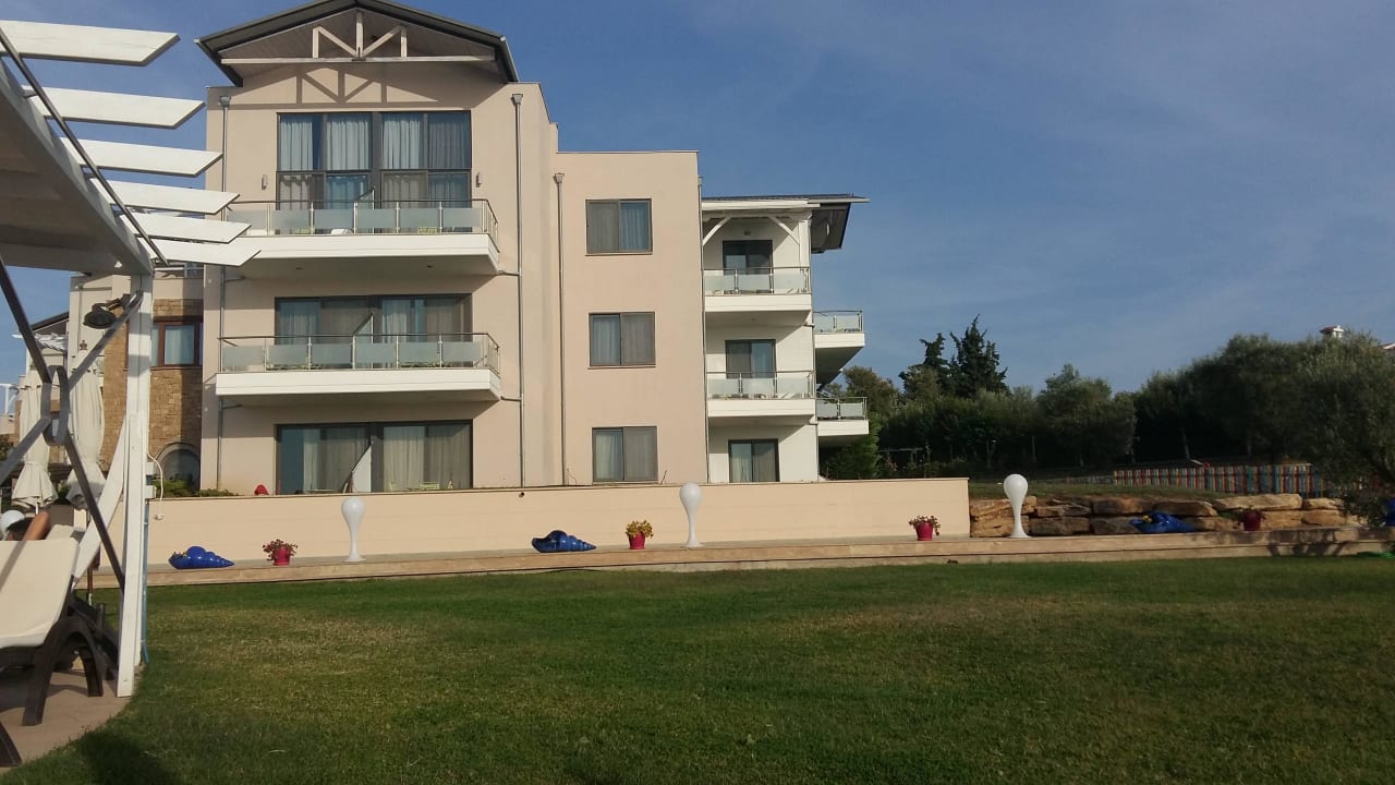 Gebäude mit Meerblick Istion Club & Spa