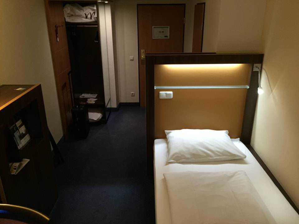 Vom Fenster aus Mercure München am Olympiapark