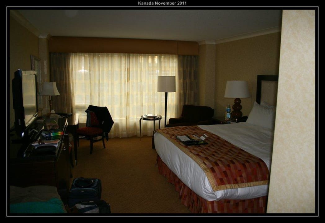 Der erste Blick ins Zimmer Hotel The Fairmont Waterfront
