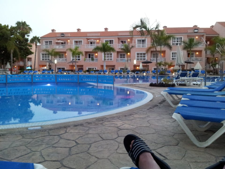 Ausblick der Poolbar Hotel El Duque