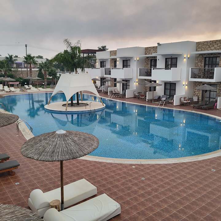 Pool The Costa Lindia Blue Star - Adults only