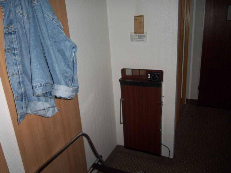 Bügelbrett Leonardo Hotel Düsseldorf Airport - Ratingen