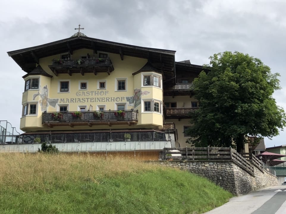 Außenansicht Hotel und Chalet's Mariasteinerhof