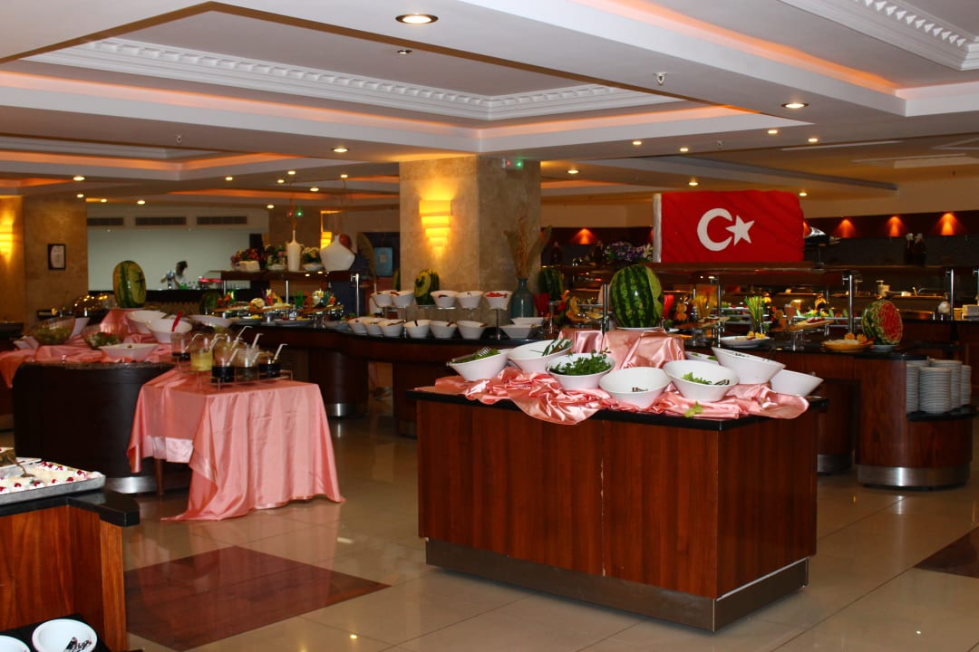 Türkischer Themenabend im Hauptrestaurant Saphir Resort & Spa