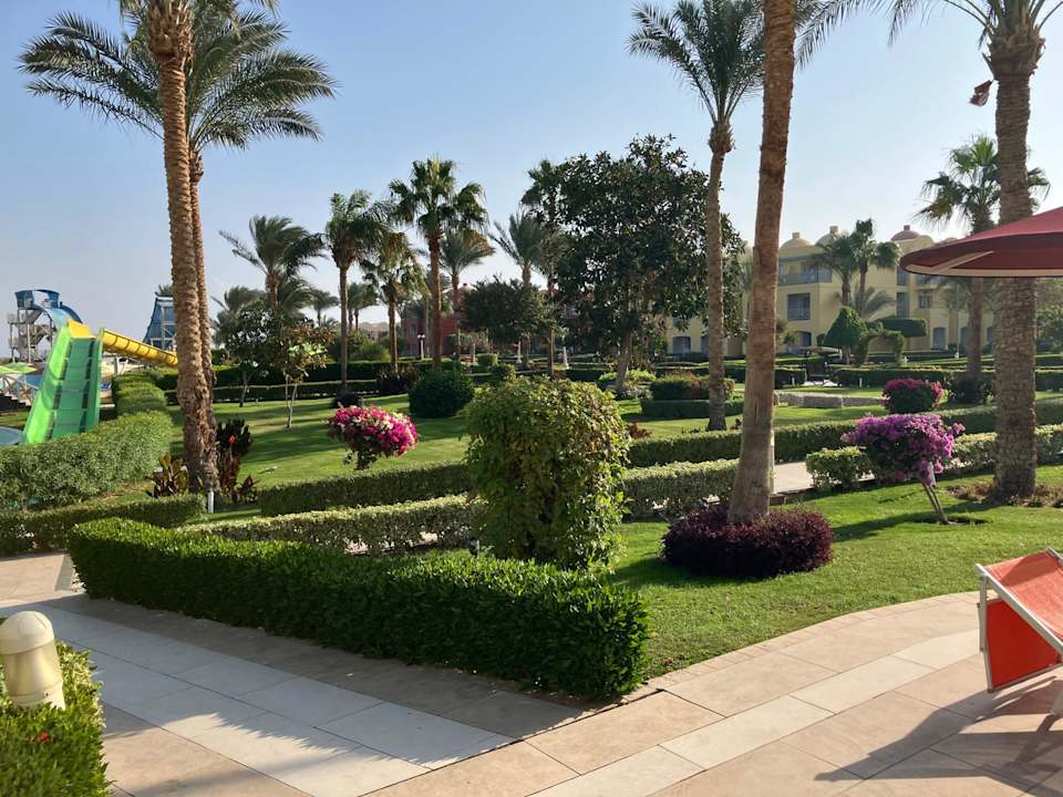 Gartenanlage Titanic Beach Spa & Aqua Park