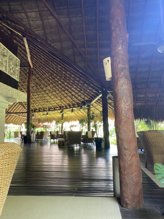 Lobby Akumal Bay Beach & Wellness Resort