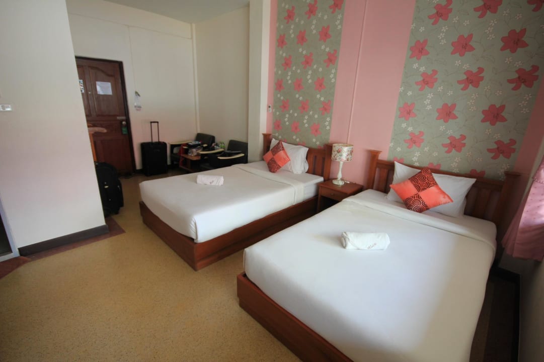 Zimmertyp: Twinbedroom Hotel My Place @ Surat