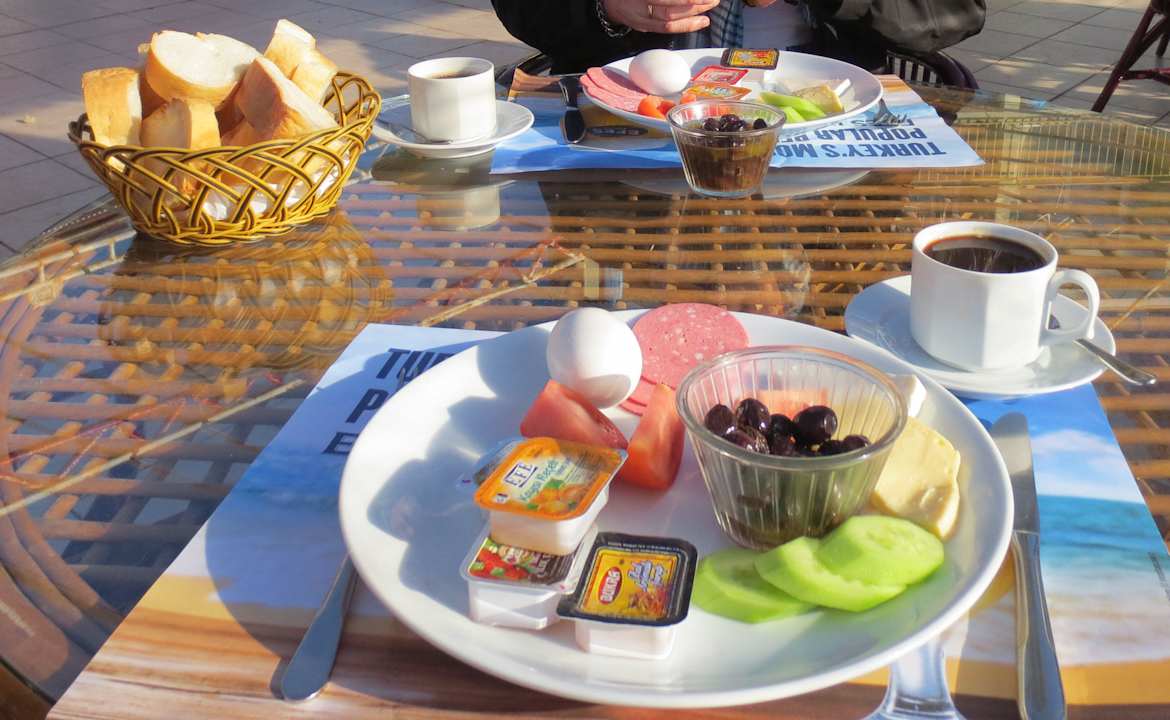 Sehr übersichtliches Frühstück Elit Köseoglu Hotel