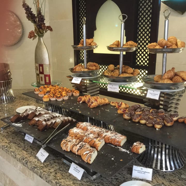 Etwas Süßes  Miramar Al Aqah Beach Resort