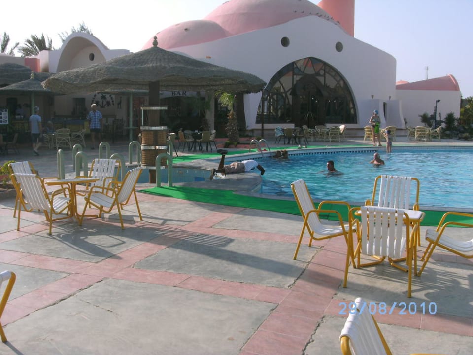 Der Hotelpool Shams Alam Beach Resort