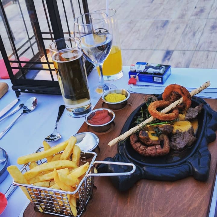 Ein perfektes Essen  Club Turtas Beach Hotel