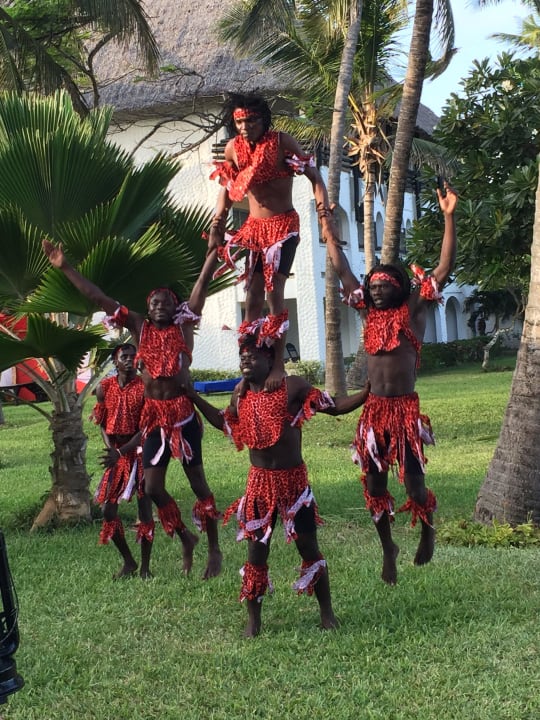 Unterhaltungsprogramm im Garten Hotel Southern Palms Beach Resort