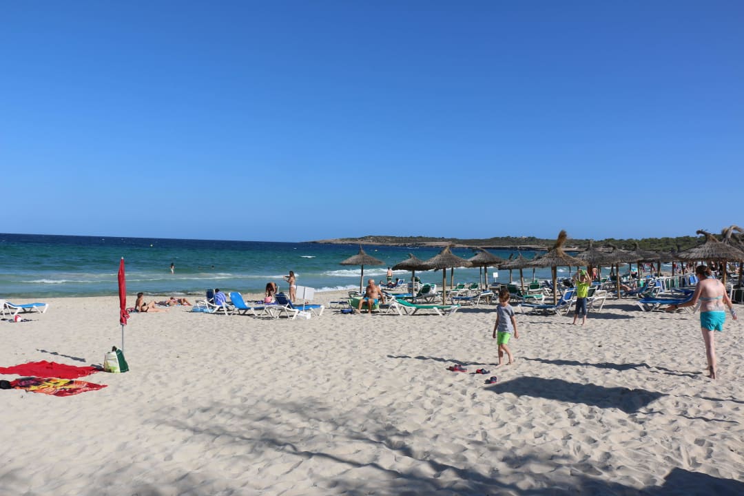 Strand vorm Hotel allsun Hotel Sumba