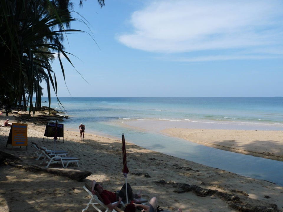 Der Ausblick bei Ebbe Hotel Lanta Castaway Resort