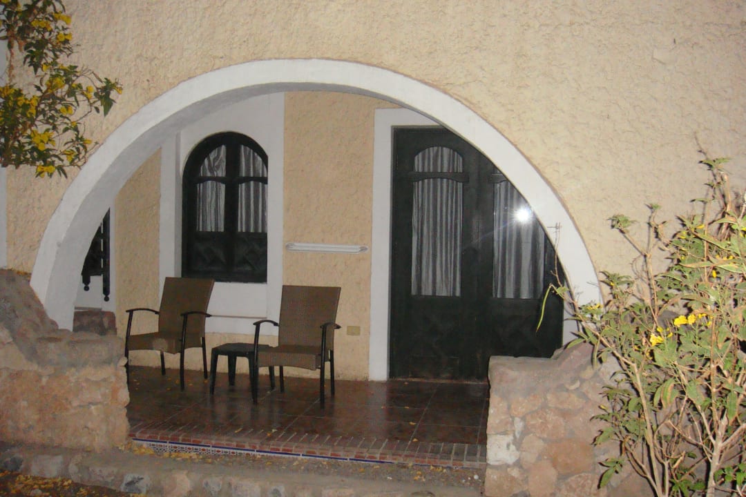 Widok zewnętrzny naszego pokoju Hotel El Faraana Reef Resort