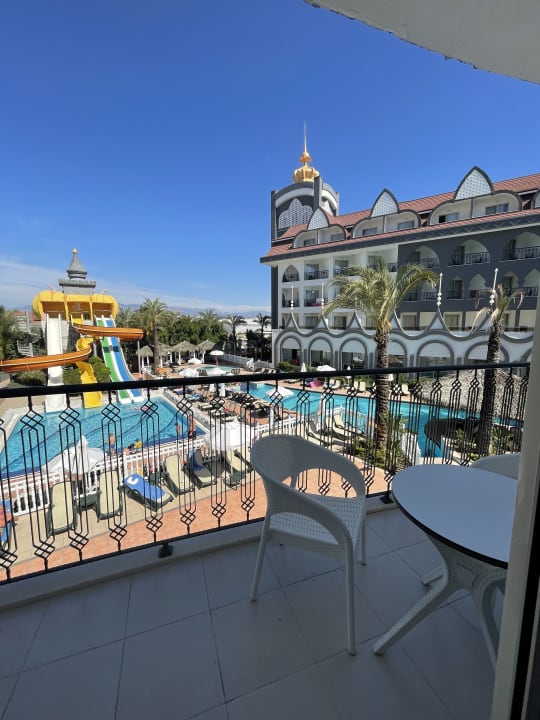 Pool Well Palace Side