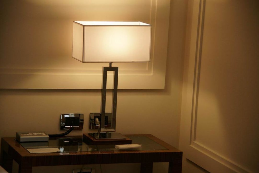 Nachttisch UNAHOTELS  Decò Roma