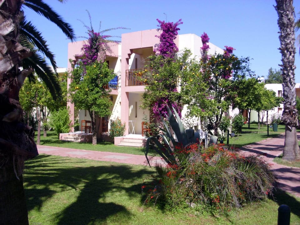 Schön grün und gepflegt VONRESORT Golden Beach