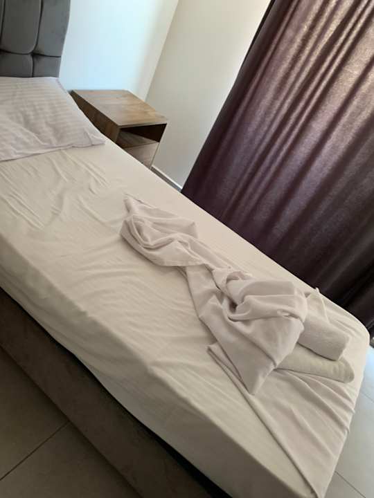 Zimmer Almaris Resort Hotel