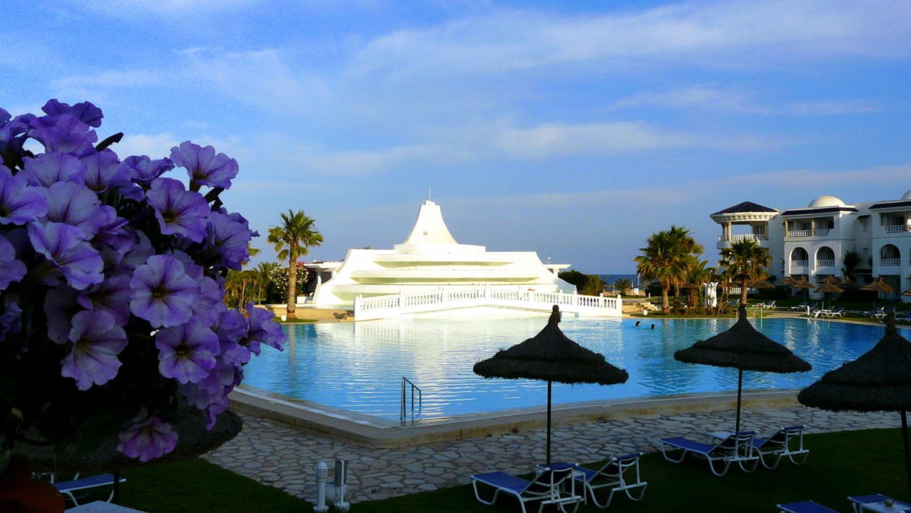 Piscine Royal Tulip Taj Sultan