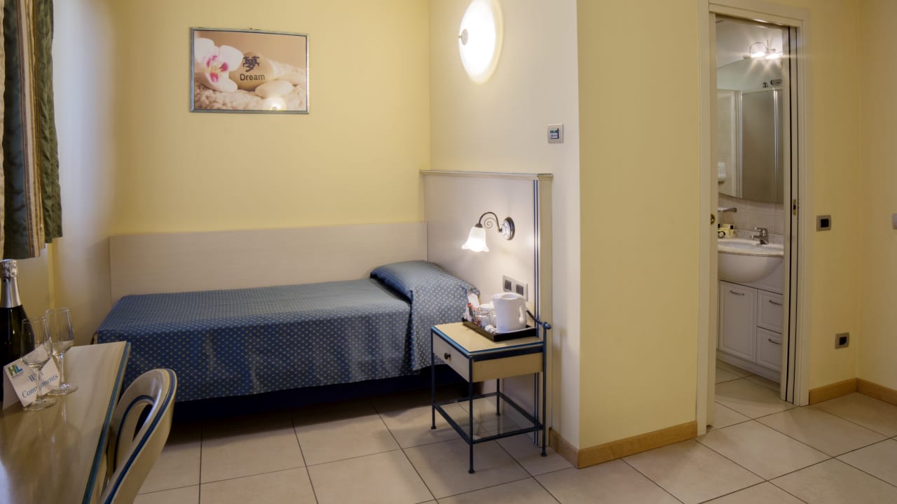 Zimmer Hotel Lovere Resort & Spa