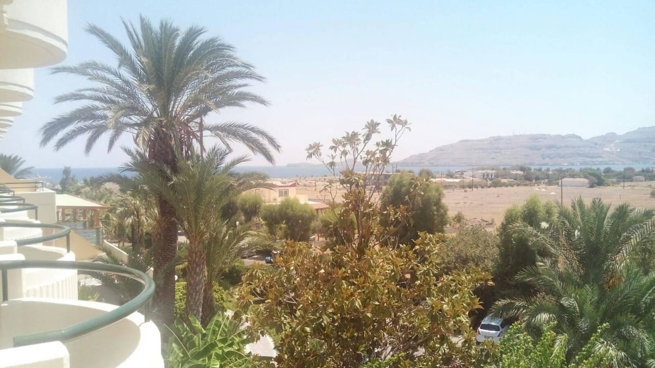 Seitlicher Meerblick vom Zi. 337 Atrium Palace Thalasso Spa Resort & Villas