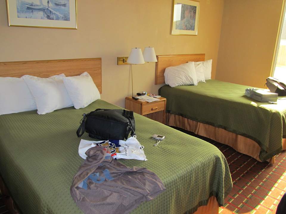 Gemütliche große Betten Hotel Days Inn Six Flags Ballpark