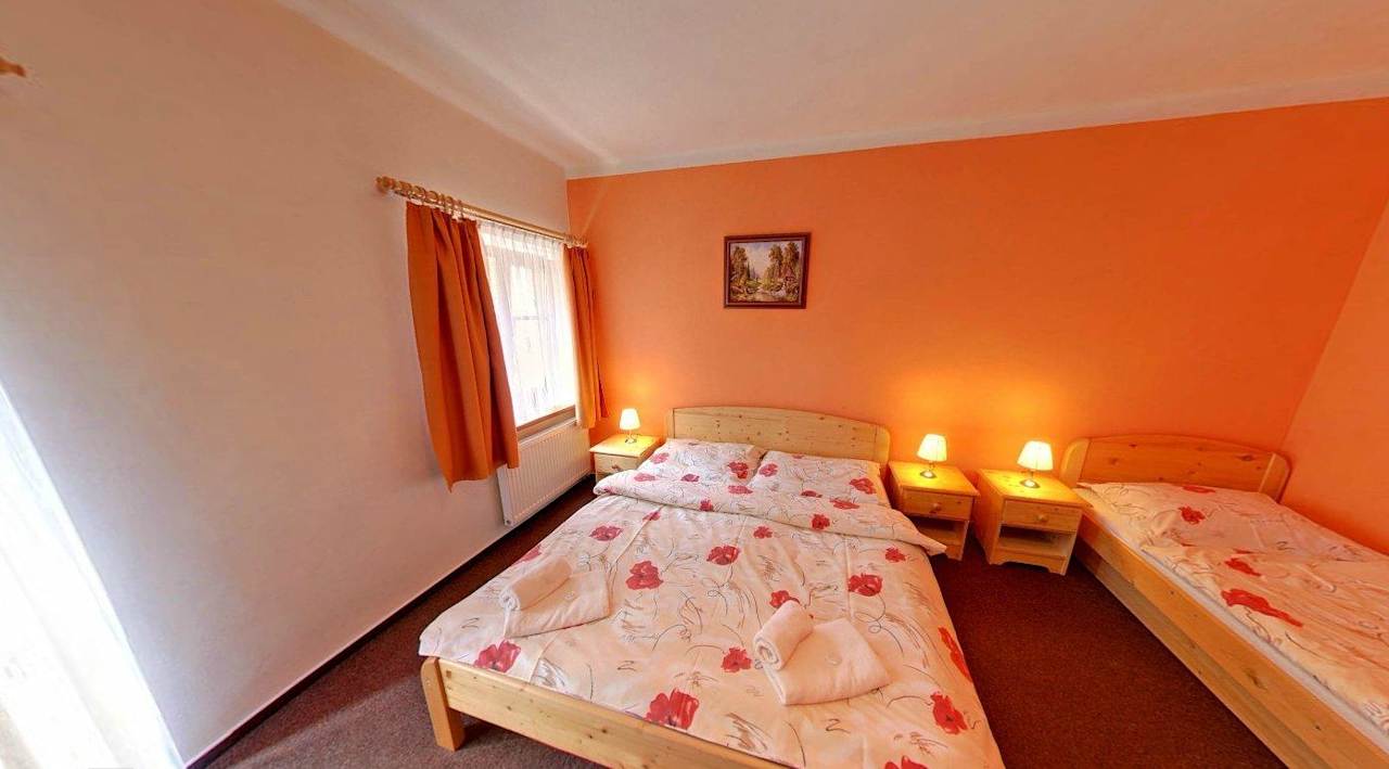 3 luzkovy ukazka Horsky Hotel Snezenka