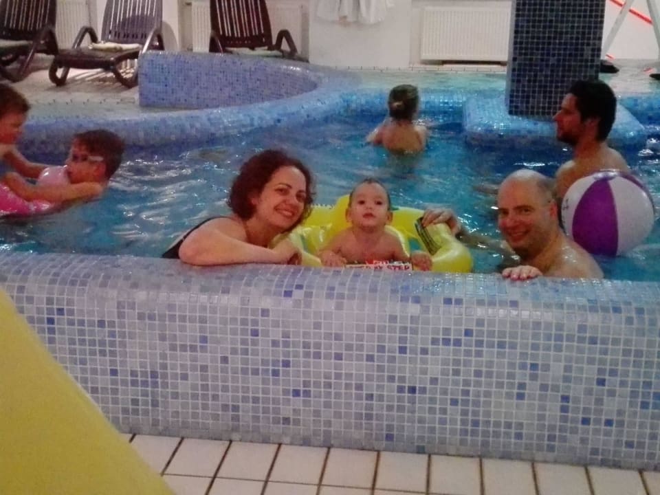 Kinderbecken im Wellnessbereich Hunguest Grandhotel Galya