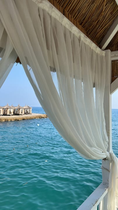 Strand Aria Resort & Spa