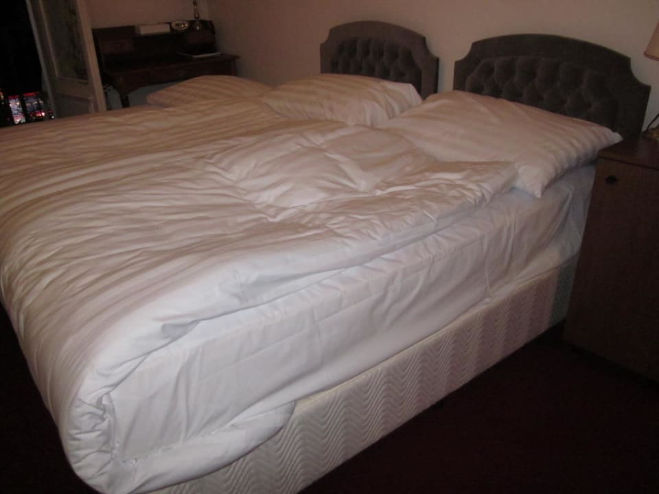 Doppelbett J5 Hotels Helvetie Montreux