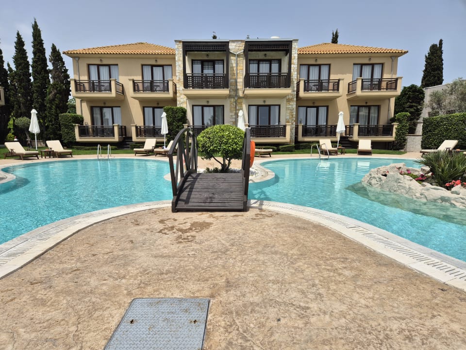 Pool Mediterranean Village Hotel & Spa