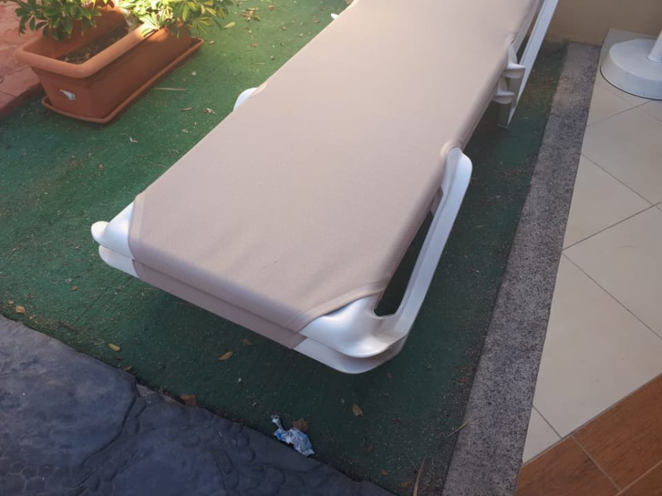 Taras  HL Miraflor Suites Hotel