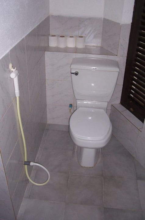 Toilette Superior Zimmer Embudu Village