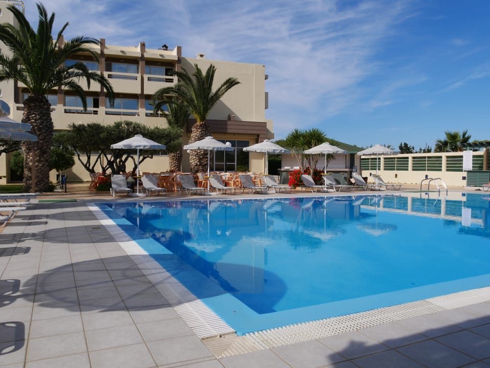 Pool Tylissos Beach Hotel