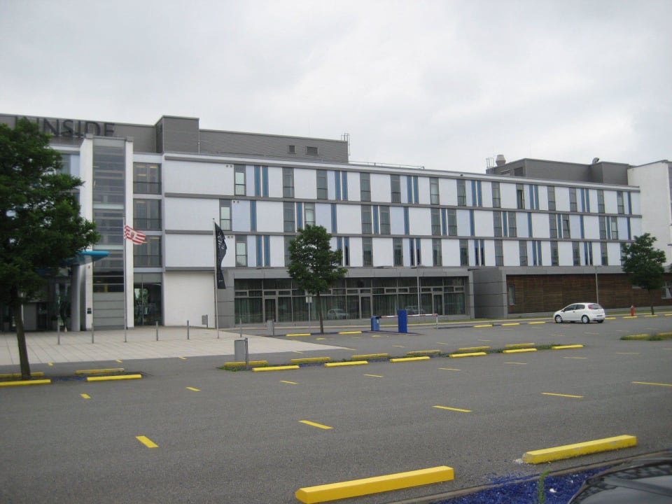 Modernes Hotel INNSIDE by Meliá Bremen