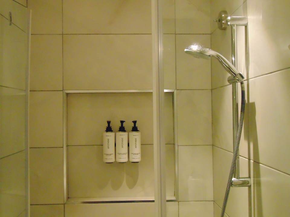 Zimmer Crowne Plaza Nairobi Airport
